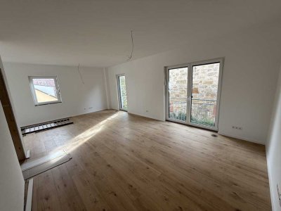 Erstbezug: helle, moderne 3-Zimmer-Wohnung mit Fußbodenheizung