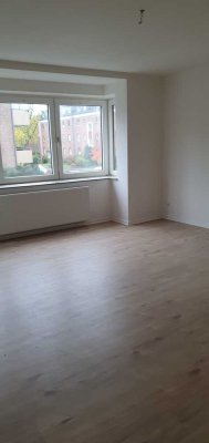 Attraktive 2-Zimmer-Wohnung mit Balkon in Krefeld Oppum