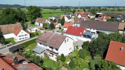 Charmante, renovierungsbedürftige Doppelhaushälfte in Unterroth mit großem Potenzial