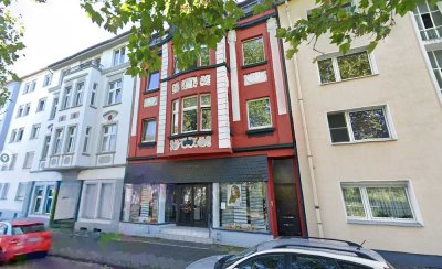 Schöne 4-Zimmer-Altbauwohnung ab sofort in Duisburg zu vermieten