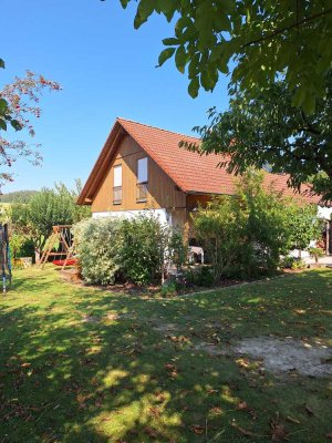 Ruhig gelegenes, schönes Haus mit EBK in Ortenburg