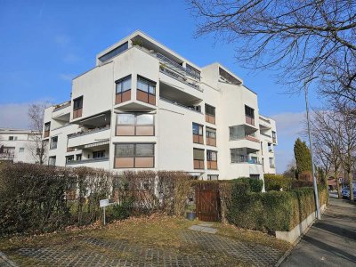 Exklusive, modernisierte 3,5-Zimmer-Wohnung mit gehobener Innenausstattung mit Balkon in Metzingen