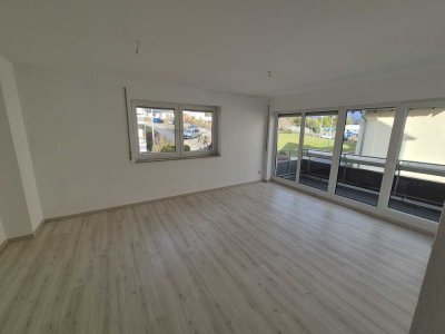 Helle Traum-Singlewohnung mit XXL-Balkon sucht neuen Mieter!