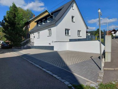 Kernsaniertes und modernisiertes Einfamilienhaus in ruhiger und idyllischer Lage