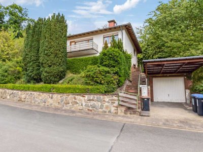 Einfamilienhaus mit Panoramablick in Feldrandlage im Hintertaunus