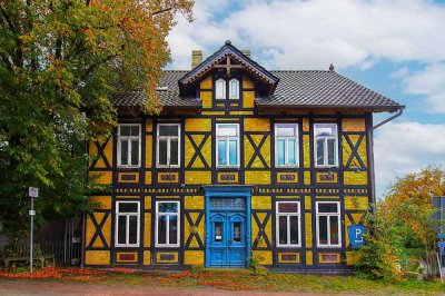 Einzigartige Atmosphäre: Fachwerkvilla zwischen Tradition und Moderne mit weitläufigem Garten