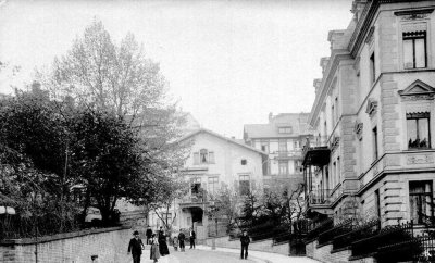 Tradition trifft auf Moderne: Hochwertige Wohnung auf eigener Etage in Stadtvilla von privat