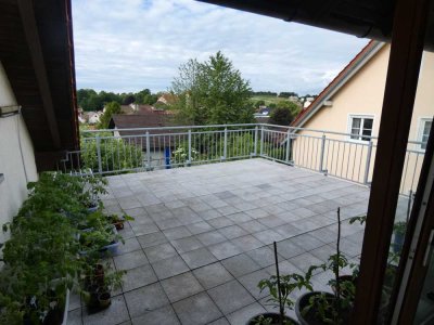 Rohrbach/Ilm, Top DG-Whg. mit großer Dachterrasse und Wintergarten