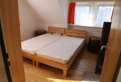 2-Zimmer-Dachgeschosswohnung, möbliert, in Stuttgart-Rohr