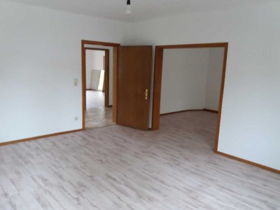 ! VERMIETET! Helle, renovierte 3 Zimmer Wohnung 105 m² mit Balkon in Lindenfels i. Odw.