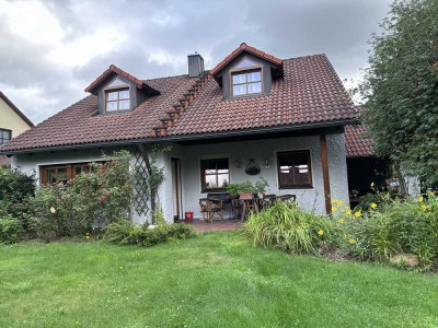 Schönes, gepflegtes Wohnhaus in Altenstadt