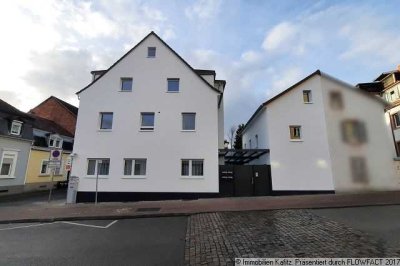 Erstbezug nach Sanierung - Gemütliche Maisonette Wohnung in zentraler Lage