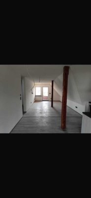 Ansprechende 4-Zimmer-Maisonette-Wohnung mit geh. Innenausstattung mit Balkon und EBK in Dornhan