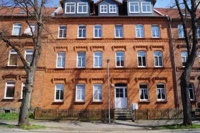 Schöne 2 Raum Wohnung im Erdgeschoss mit Balkon