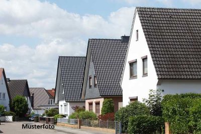 Einfamilienhaus mit Anbau