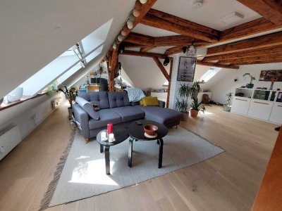 Sonnige Eine-Person Dachgeschosswohnung im Loftcharakter im Uni-Viertel ab 3.Nov