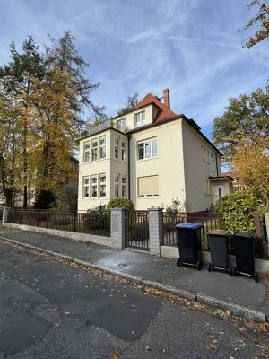 großzügige 4 Raum Wohnung in bester Lage, mit Sauna, Kaminzimmer und Balkon