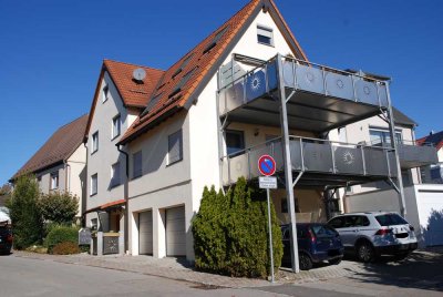 4,5 Zi. Zwei-Etagen Wohnung mit zusätzlichem Eingang zur oberen Etage , 22qm² Balkon in Mötzingen