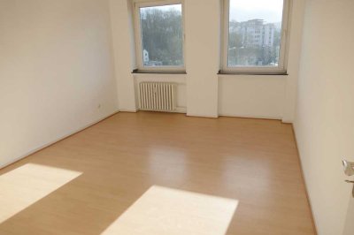 HELLE 3-ZIMMER WOHNUNG ZENTRAL IN HAGEN !!!