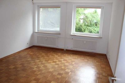 FLENSBURG-JÜRGENSBY, -  RUHIGE 1 ZIMMER WOHNUNG MIT STILVOLLEM PARKETTBODEN, NÄHE FH/UNI