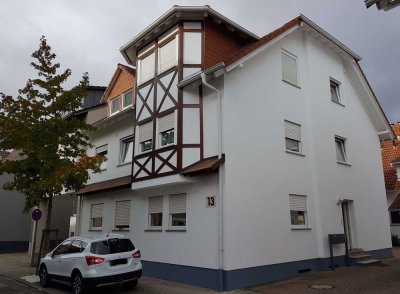 Geräumige 4 -Zimmer-Wohnung in zentraler Lage