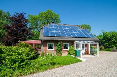 In ruhiger Lage auf Eiderstedt - Einfamilienhaus mit Photovoltaikanlage und Top-Energiewerten