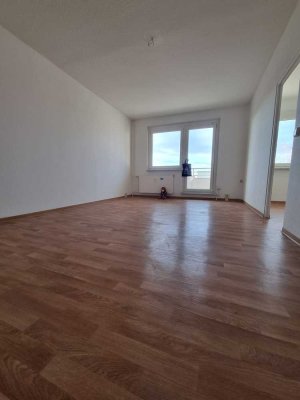 2-Zimmer-Wohnung mit Balkon und Aufzug