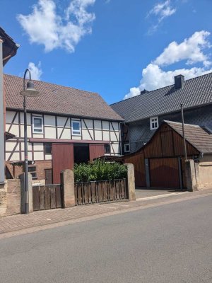 Schickes, großen Einfamilienhaus in beschaulicher Lage