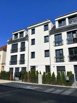 Attraktive 4-Raum-Wohnung mit EBK und Balkon in Berlin