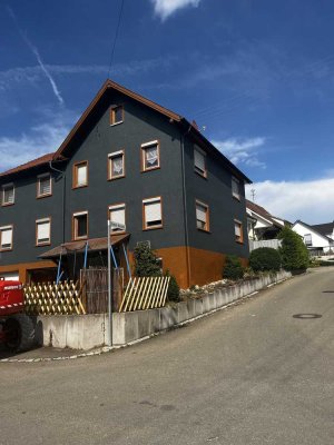 Großes Einfamilienhaus oder Mehrgenerationenhaus