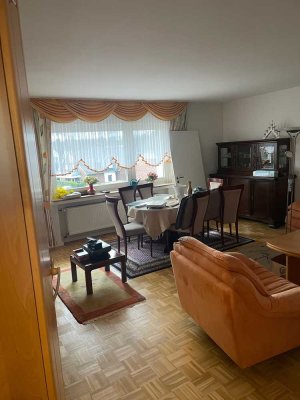 Geräumige 2 ZKB Wohnung mit Balkon