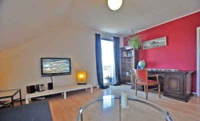 Gemütliche Dachgeschoss Wohnung - möbliert / furnished - innenstadtnah