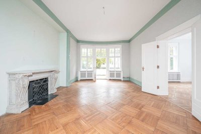 möbliertes Zimmer in Frauen-WG in Denkmal-Villa im Grunewald