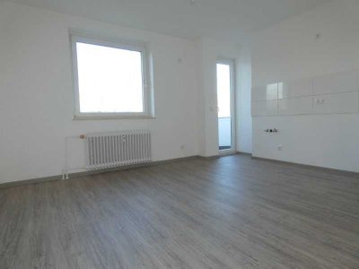 *** Altbau-Liebhaber aufgepasst! 2 Zimmerwohnung + Wohnküche + Mansarde! ***