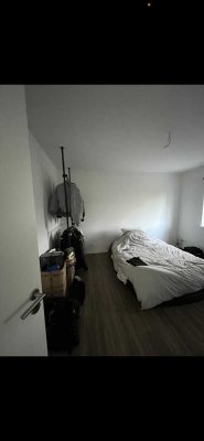 Neuwertige 2-Zimmer-Wohnung mit Balkon und Einbauküche in Berlin