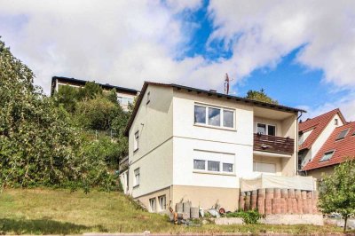 Mehrfamilienhaus mit Garten und Garage in Lomersheim