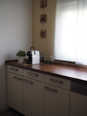 Modern teil möblierte 2 1/2 Zimmer Wohnung mit Balkon in Gerlingen