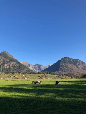 Charmante Doppelhaushälfte mit Bergpanorama im südlichen Oberstdorf