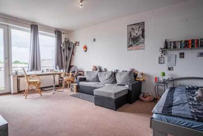 Vermietete 1-Zimmer-Wohnung mit Balkon und Parkplatz in Norderstedt: Kapitalanlage mit guter Rendite