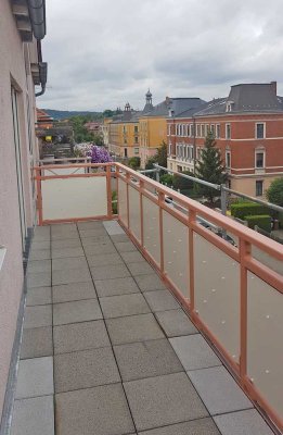 Dresden: Sorgenfreies Investment,  attraktive Rendite, 2-Zim.-ETs.-Wohnung mit Dachterrasse und TG