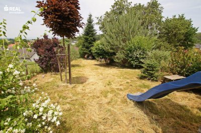 Gelegenheit: Sofort beziehbares Haus mit schmalen Garten.