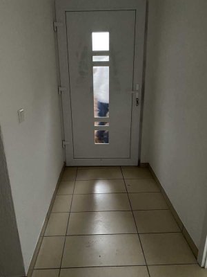 Zentrumnahe Wohnung mit separatem Eingang zu vermieten!