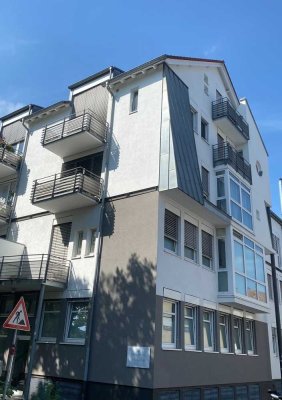 Exklusive, neuwertige 2-Raum-Loft-Wohnung mit geh. Innenausstattung, 2 Balkonen und EBK