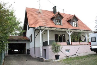 Haus sucht Handwerker! Schön gelegenes Einfamilienhaus in Mickhausen