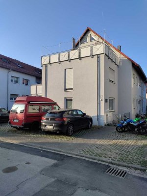 Helle Erdgeschosswohnung mit moderner Austattung und Maisonette Zimmer