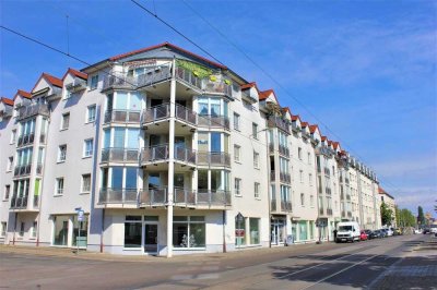 2-Raum-Wohnung mit Balkon im grünen Umfeld des Auwaldes