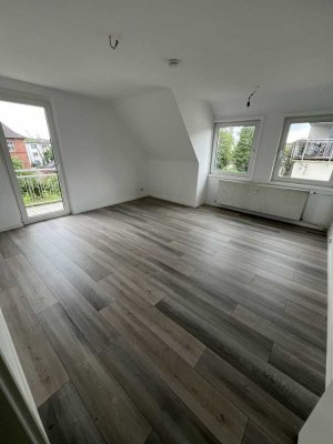 4 Zimmer Stadtzentral mit Balkon,DG + Abstellraum/Hobbyraum, neu modernisiert