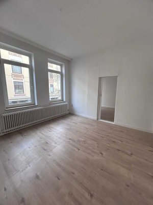 Sanierte 3 Zimmer Wohnung im 1.OG rechts