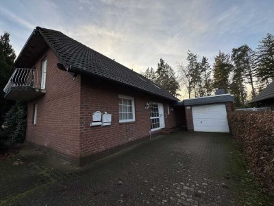 Erdgeschoßwohnung im Zweifamilienhaus mit Gartenanteil und Garage in Gifhorn Süd