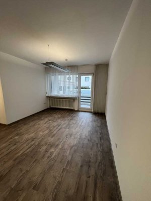 Ruhiges schnuckeliges 2-Zimmer Apartment K/D/B mit Balkon